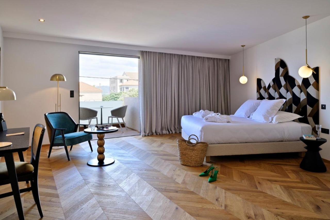 Hotel & Spa Rocabella LʼÎle-Rousse Exteriér fotografie